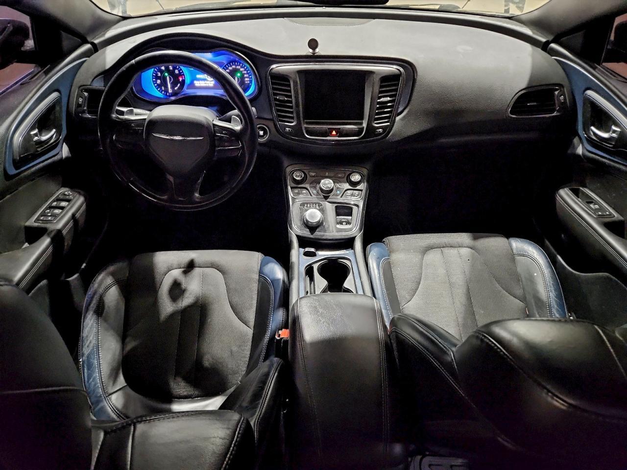 2015 CHRYSLER 200