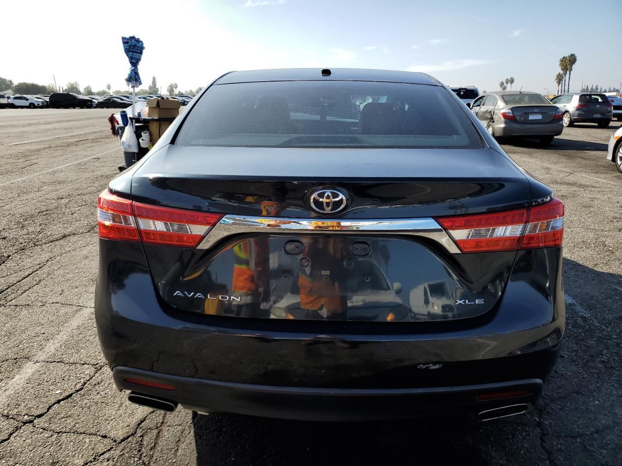 2015 TOYOTA Avalon
