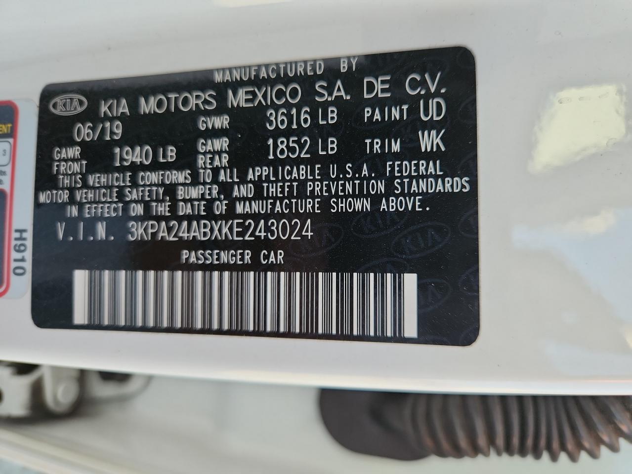 2019 KIA RIO