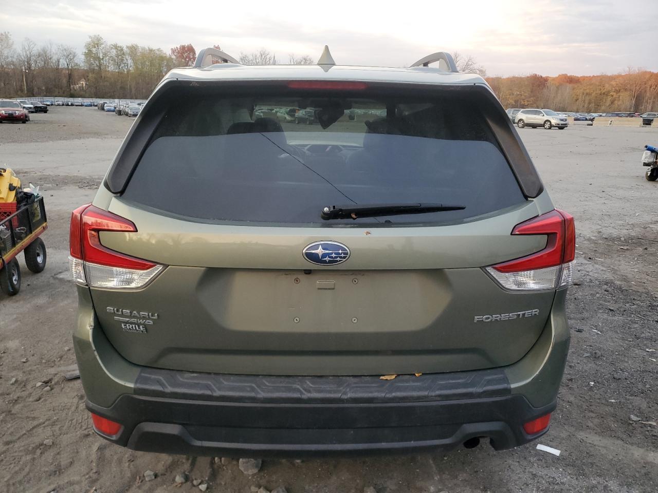 2020 SUBARU FORESTER