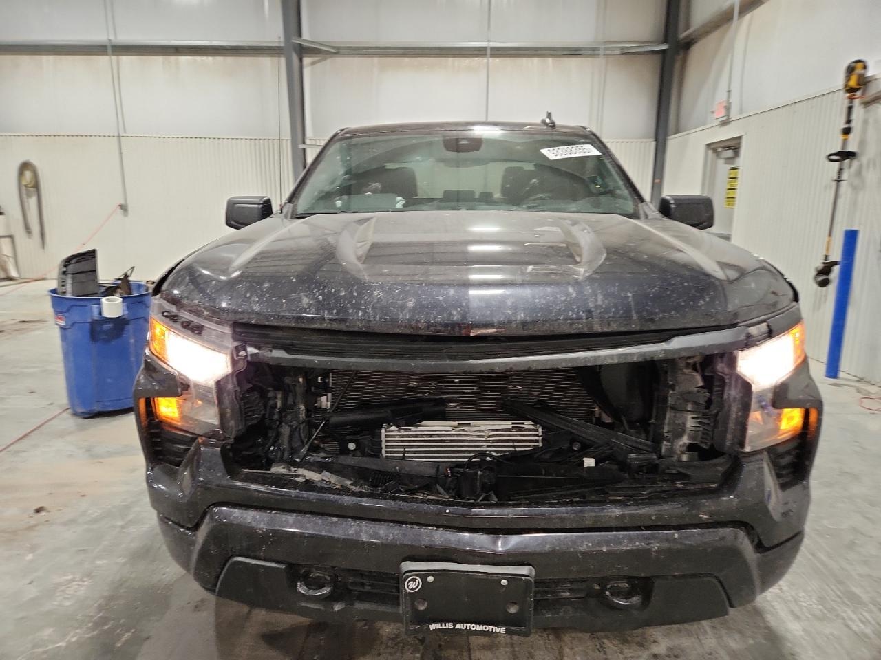 2023 CHEVROLET Silverado
