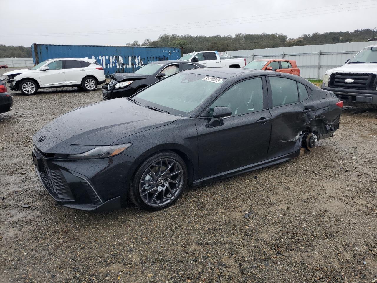 2025 TOYOTA CAMRY