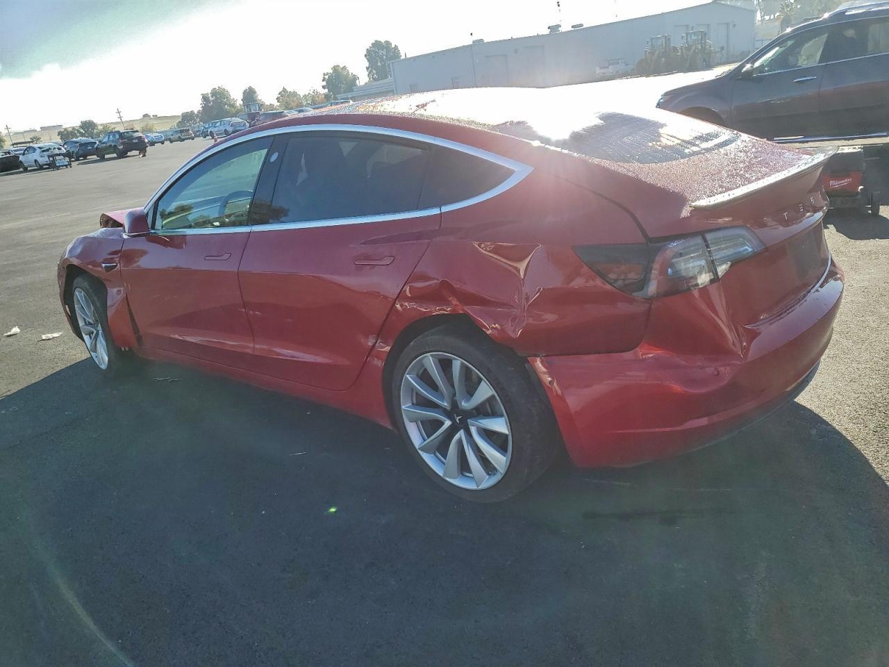 2018 TESLA MODEL 3