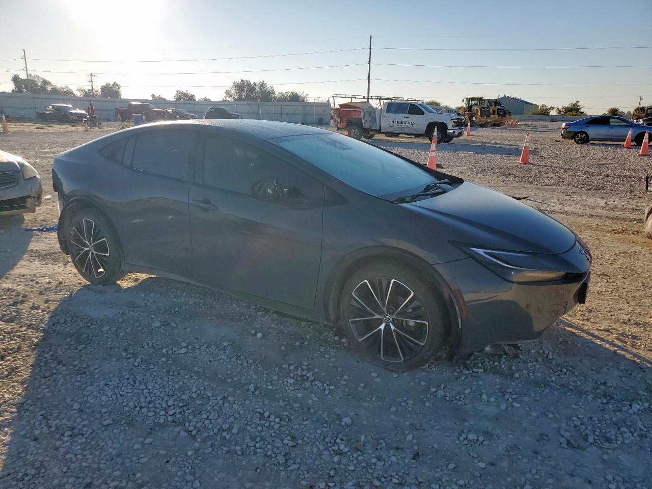 2024 TOYOTA PRIUS