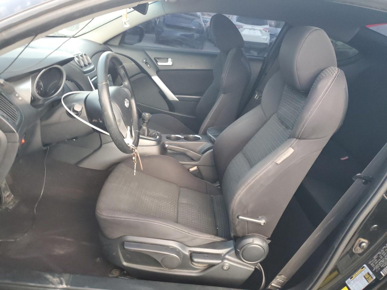 2010 HYUNDAI GENESIS