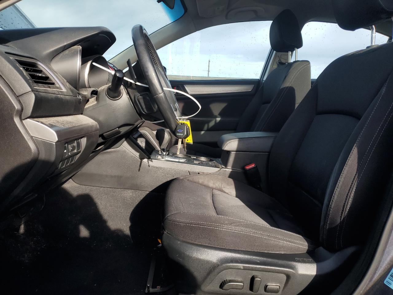 2017 SUBARU Legacy