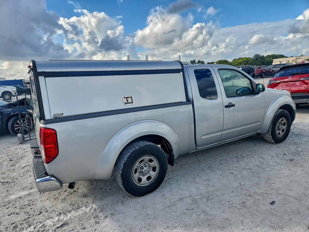 2012 NISSAN Frontier