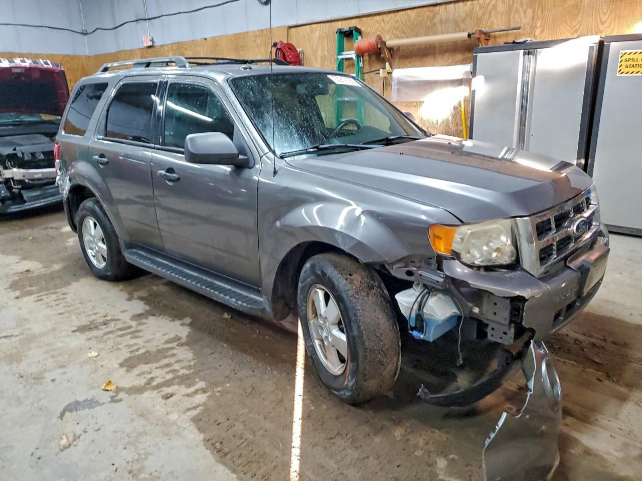 2010 FORD ESCAPE