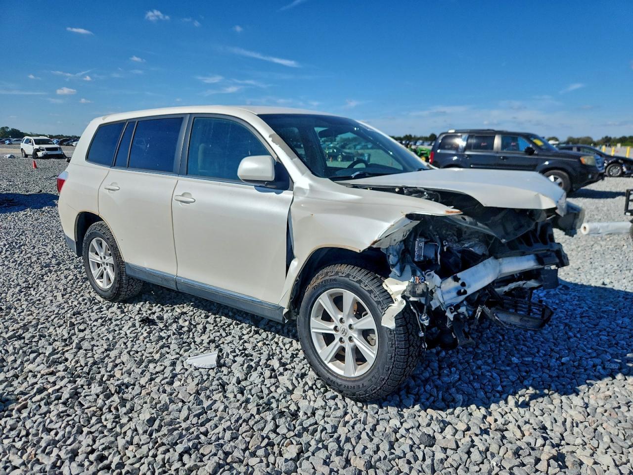 2013 TOYOTA HIGHLANDER