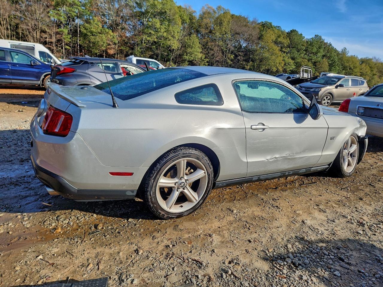 2010 FORD MUSTANG