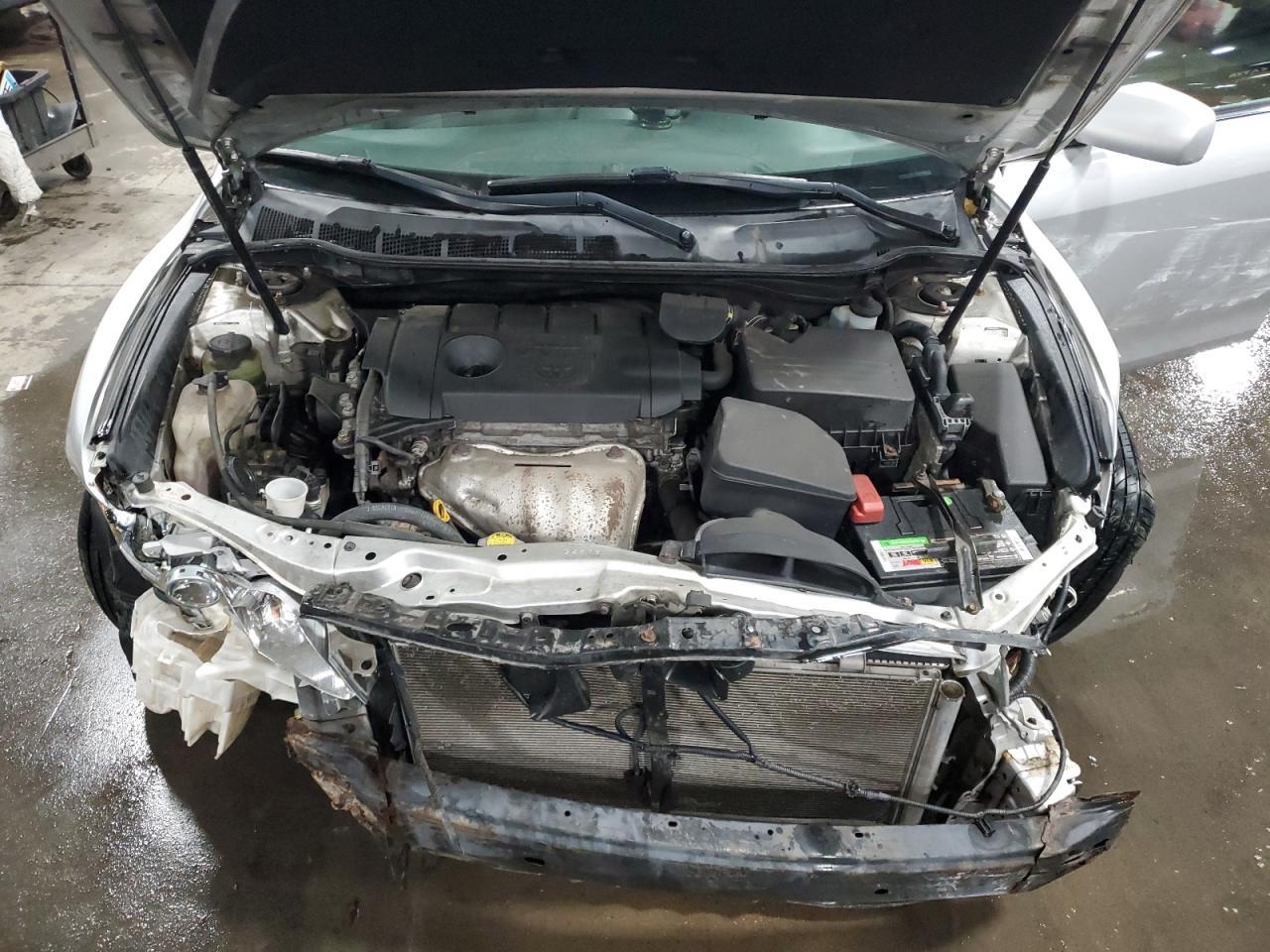 2011 TOYOTA CAMRY