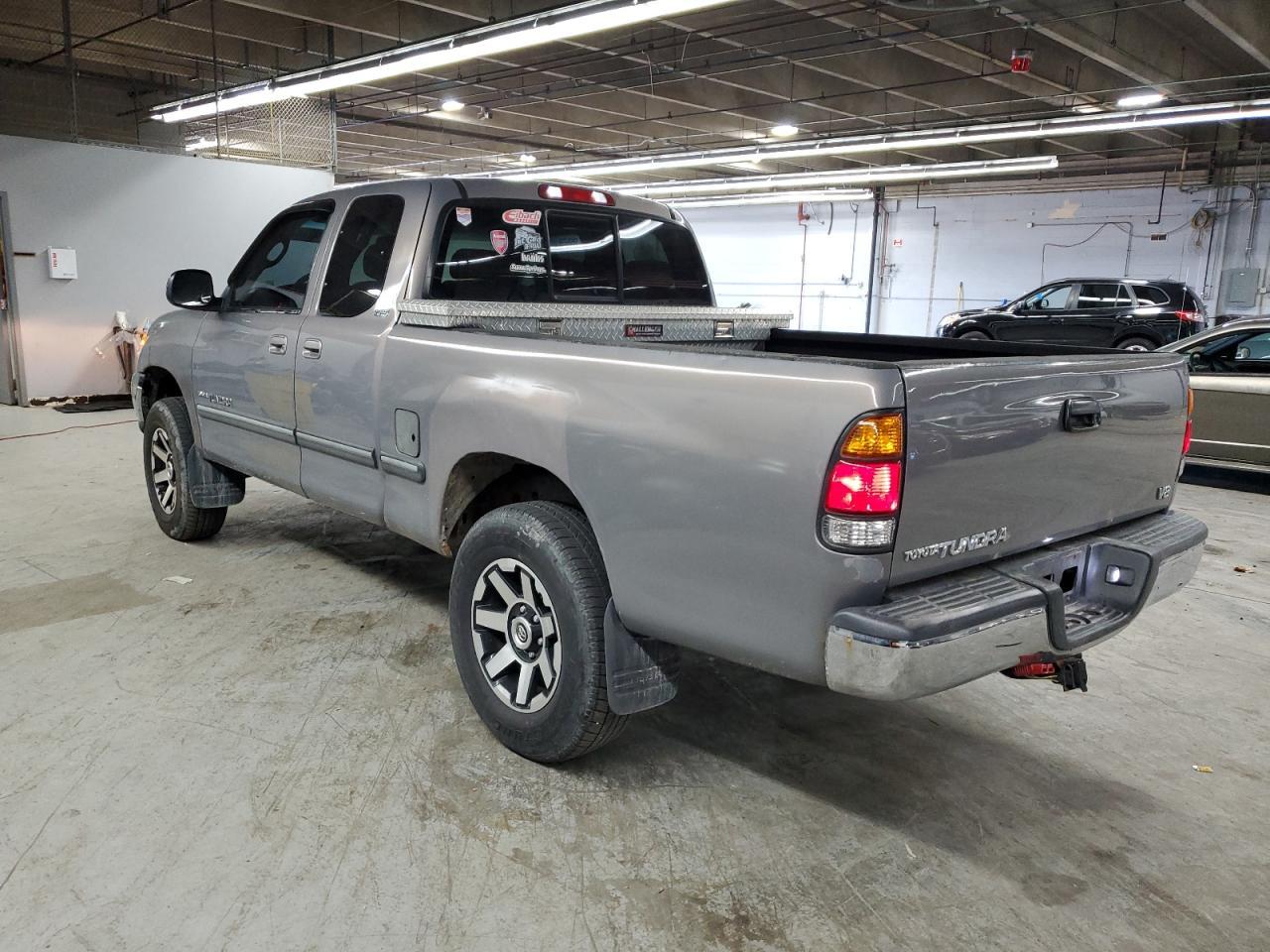 2000 TOYOTA TUNDRA