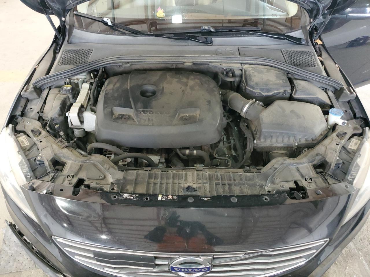 2017 VOLVO S60