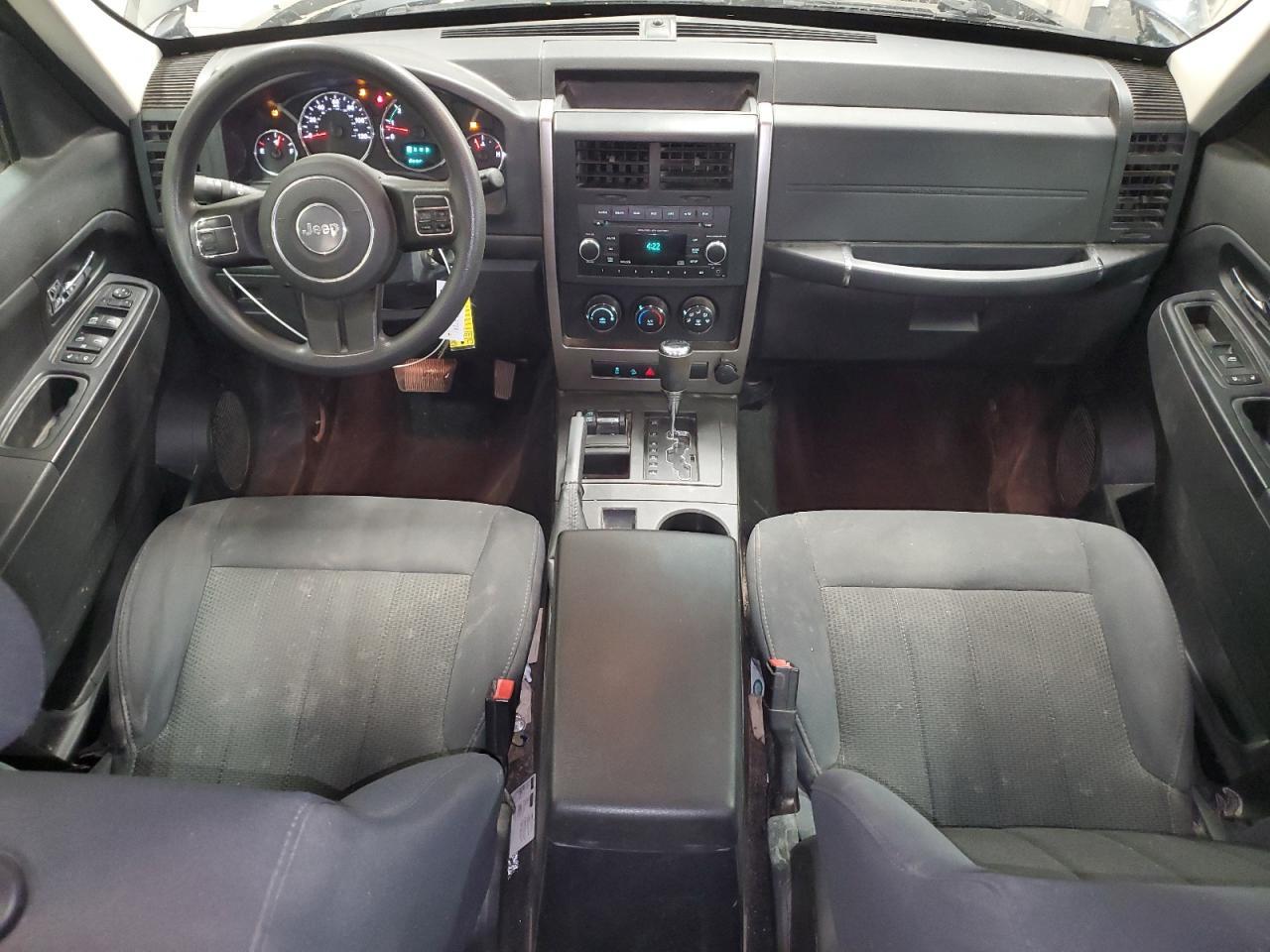 2012 JEEP Liberty