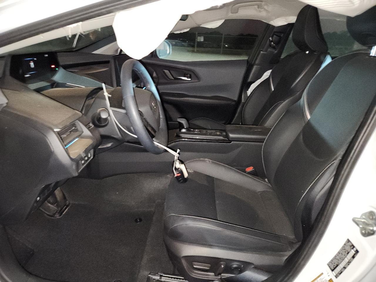 2024 TOYOTA PRIUS