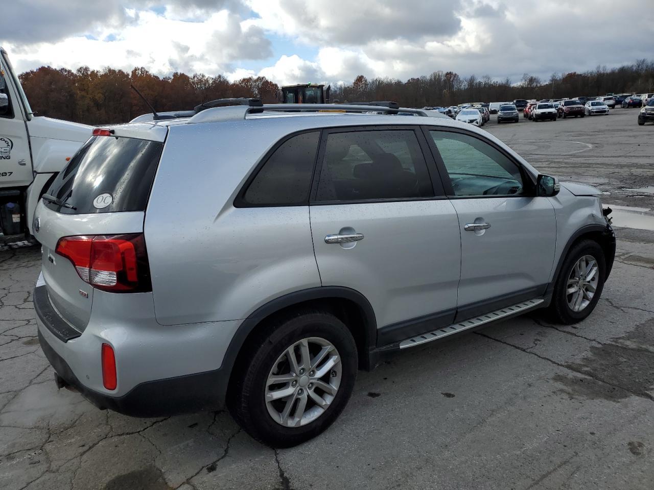 2015 KIA SORENTO