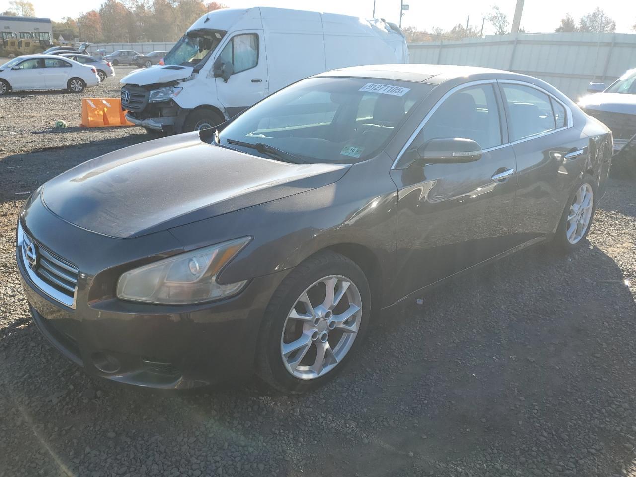 2013 NISSAN Maxima