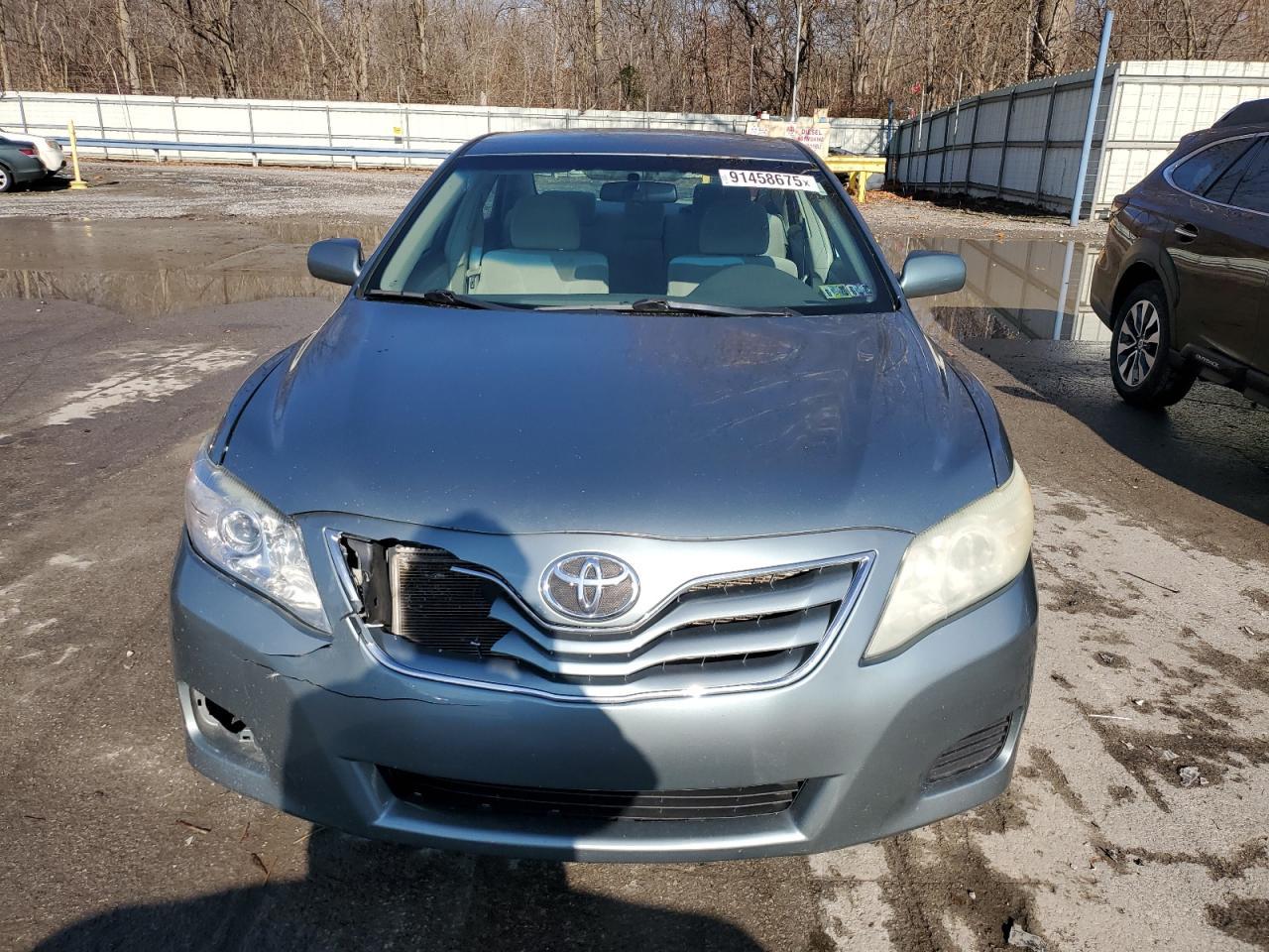 2011 TOYOTA CAMRY