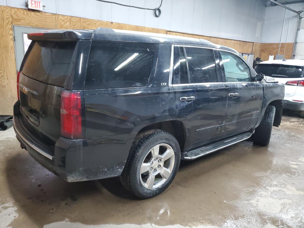 2016 CHEVROLET Tahoe