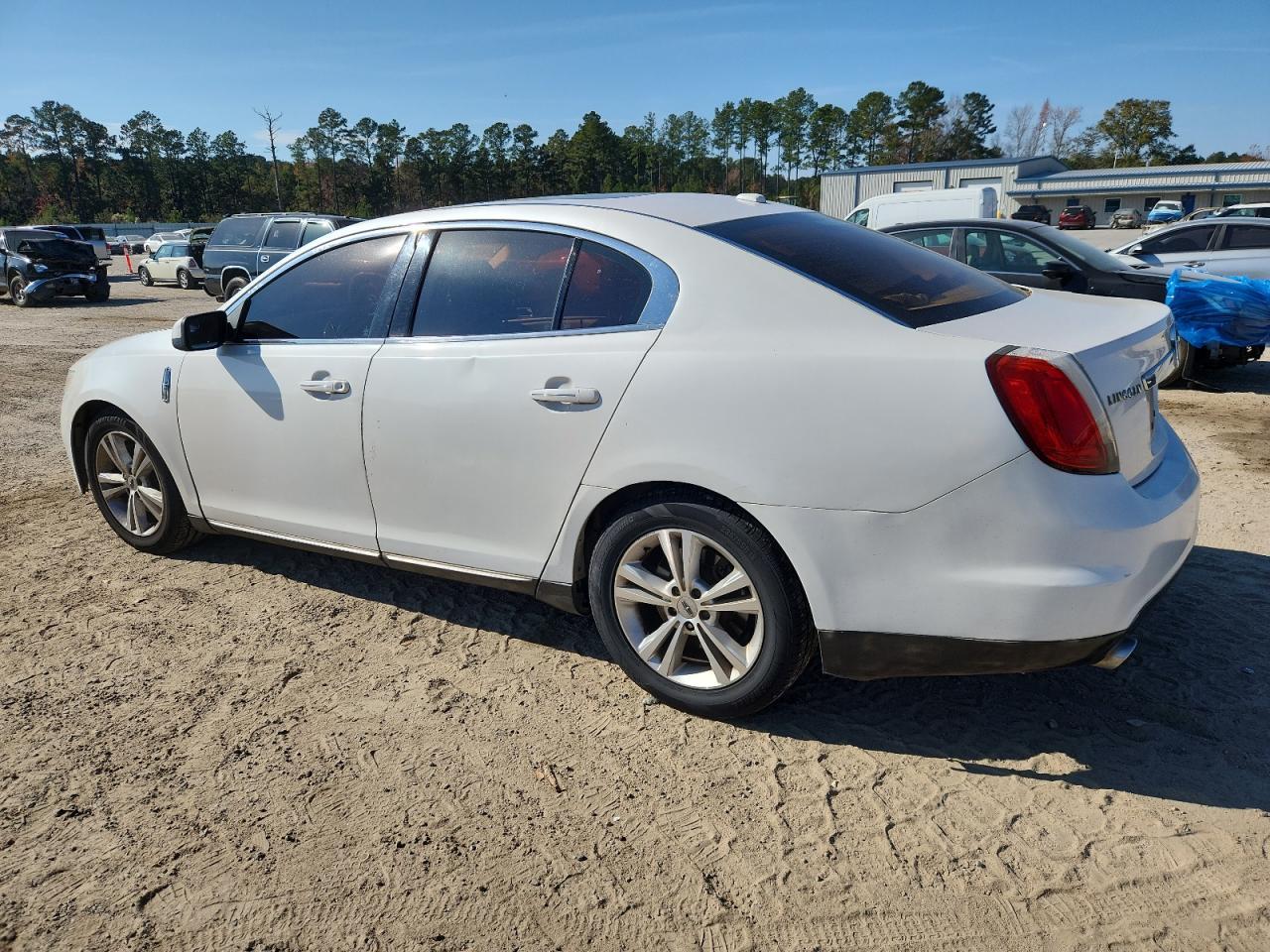 2011 LINCOLN MKS