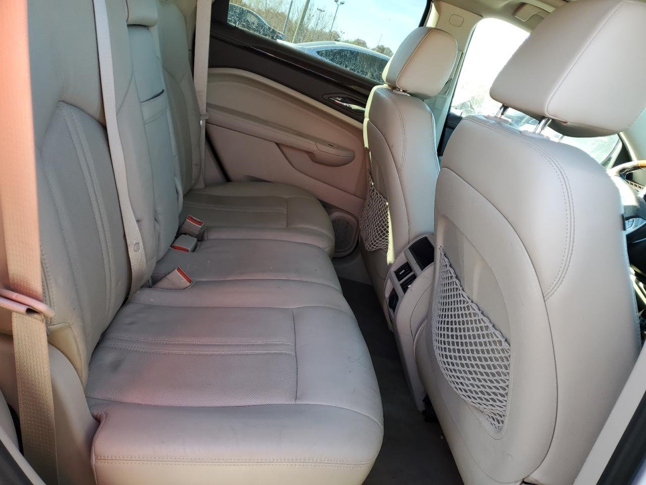 2010 CADILLAC SRX