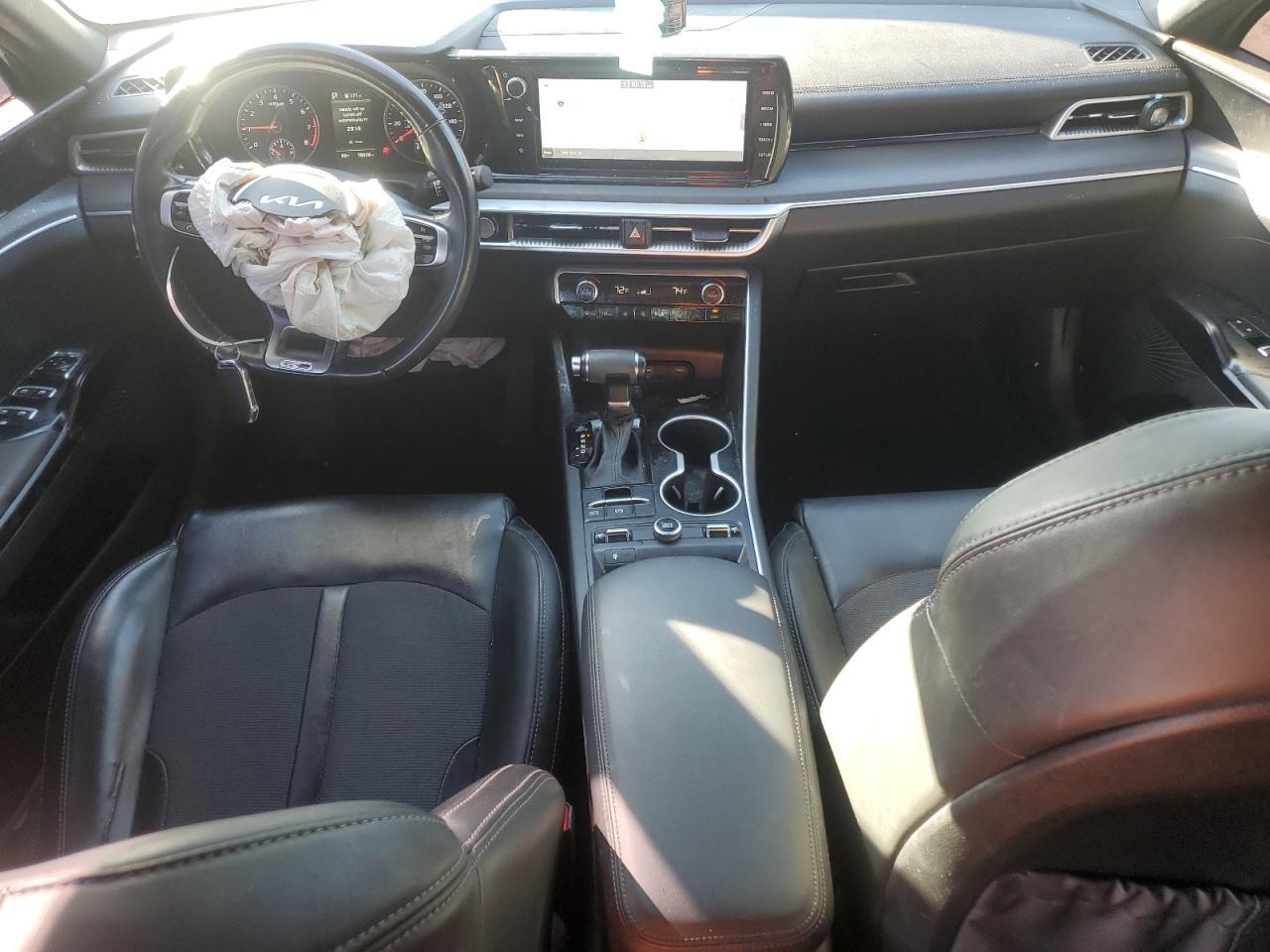 2022 KIA K5
