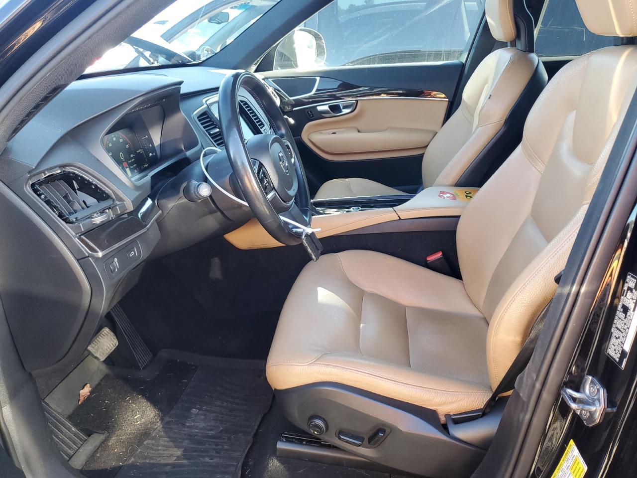 2018 VOLVO XC90