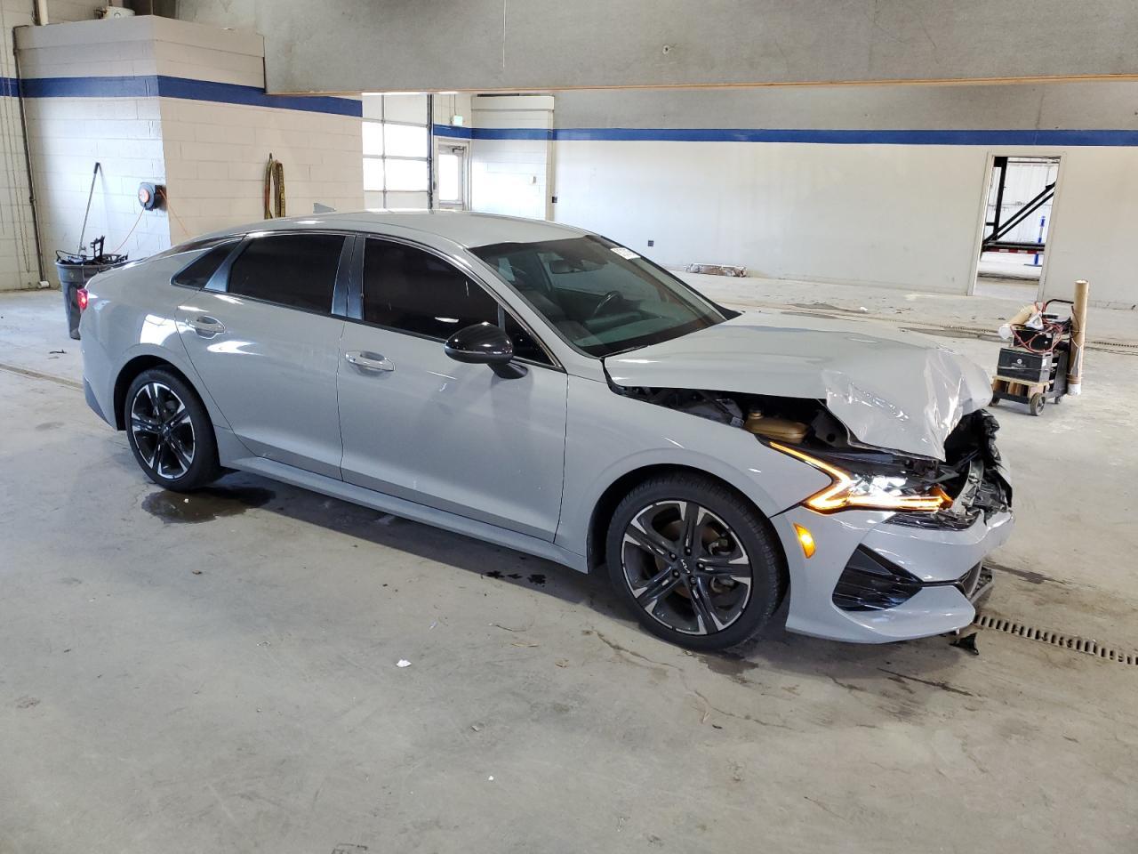 2024 KIA K5