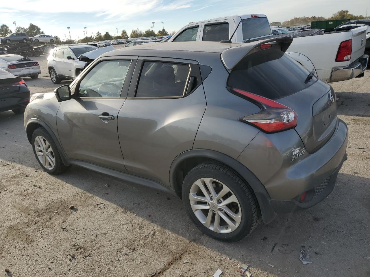 2015 NISSAN Juke