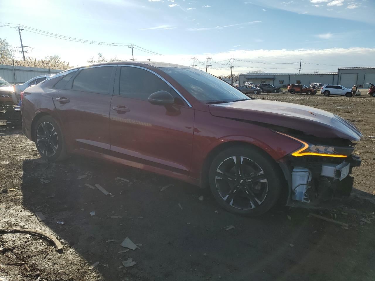 2022 KIA K5