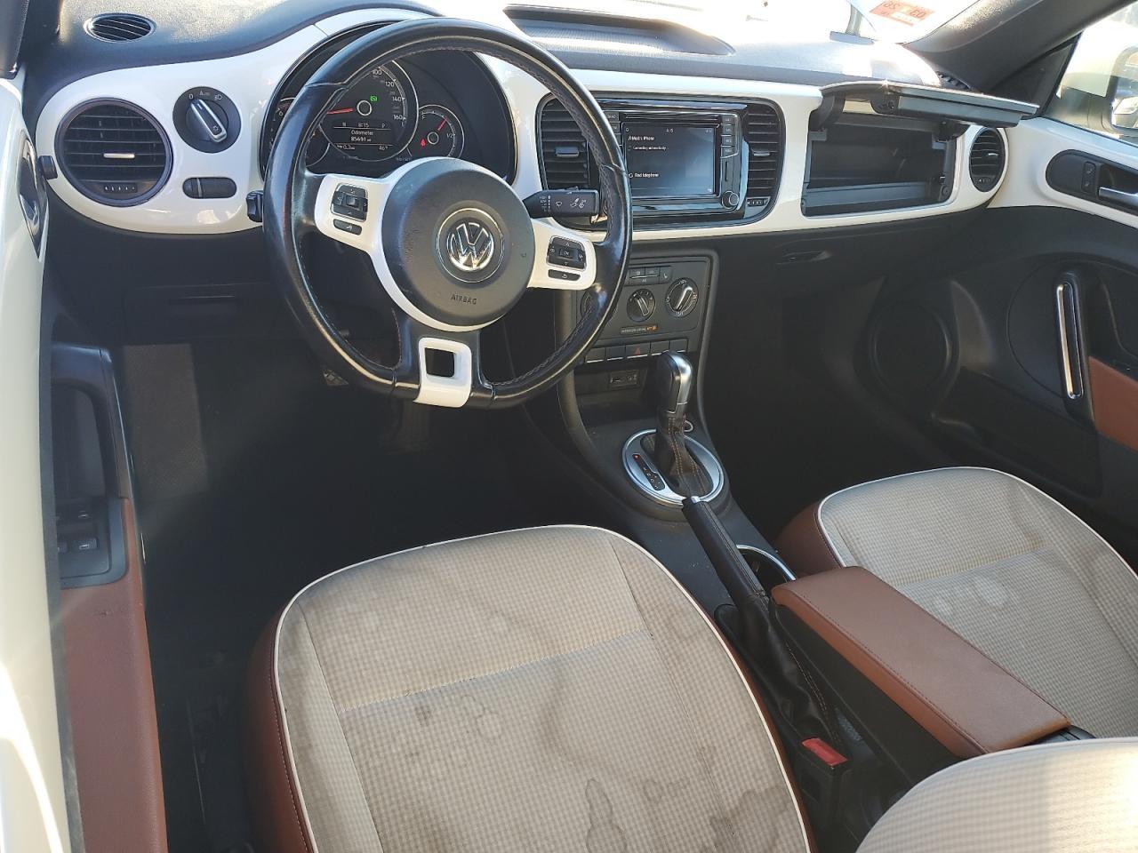 2017 VOLKSWAGEN Beetle