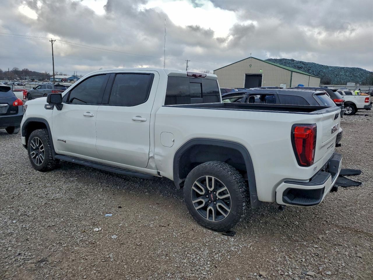 2023 GMC Sierra