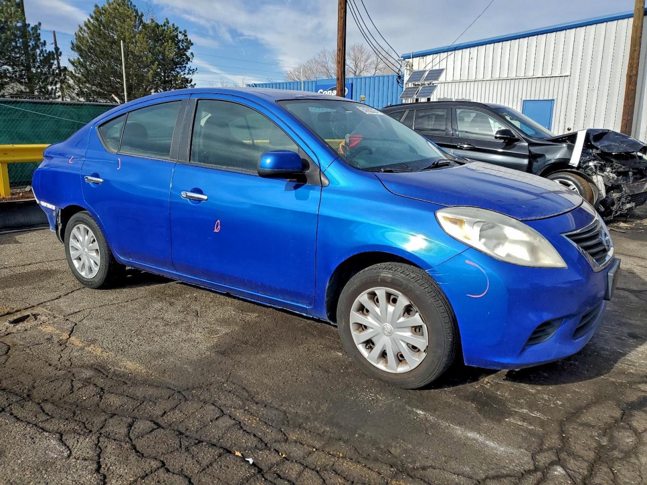 2012 NISSAN VERSA