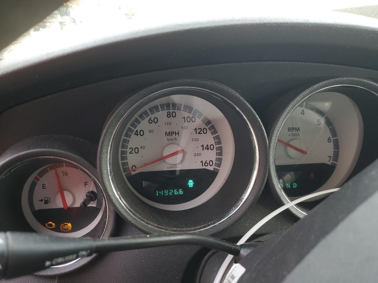 2010 DODGE CHARGER