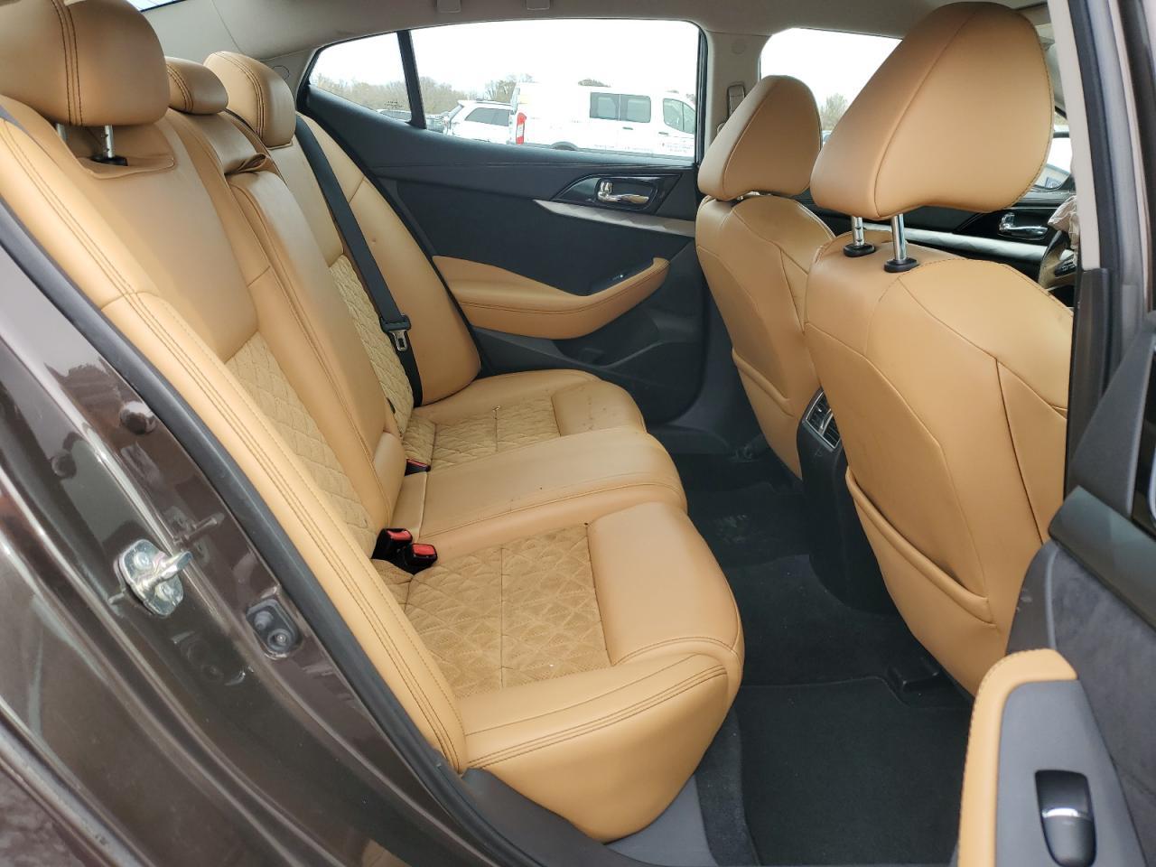 2016 NISSAN Maxima