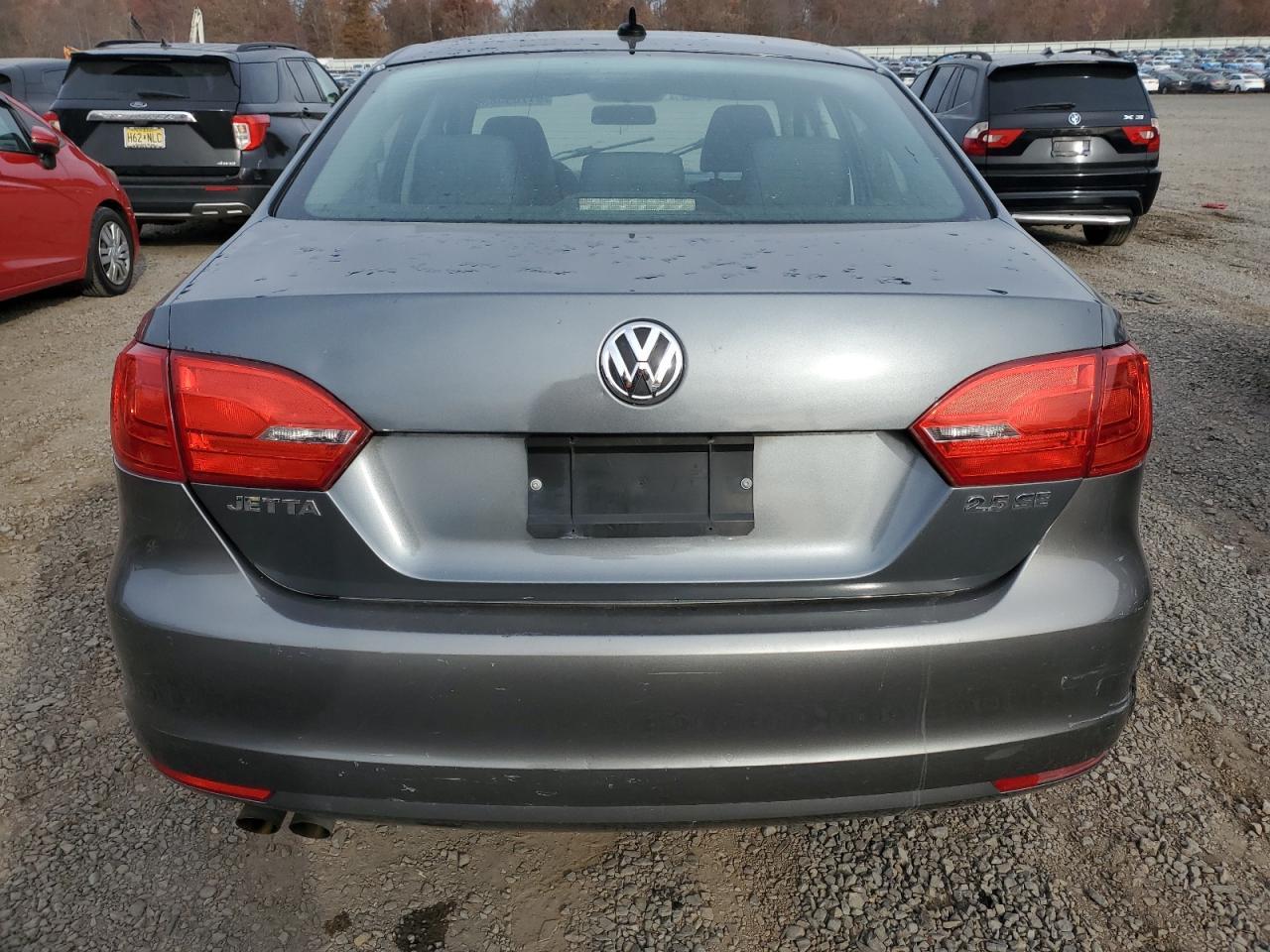 2011 VOLKSWAGEN JETTA