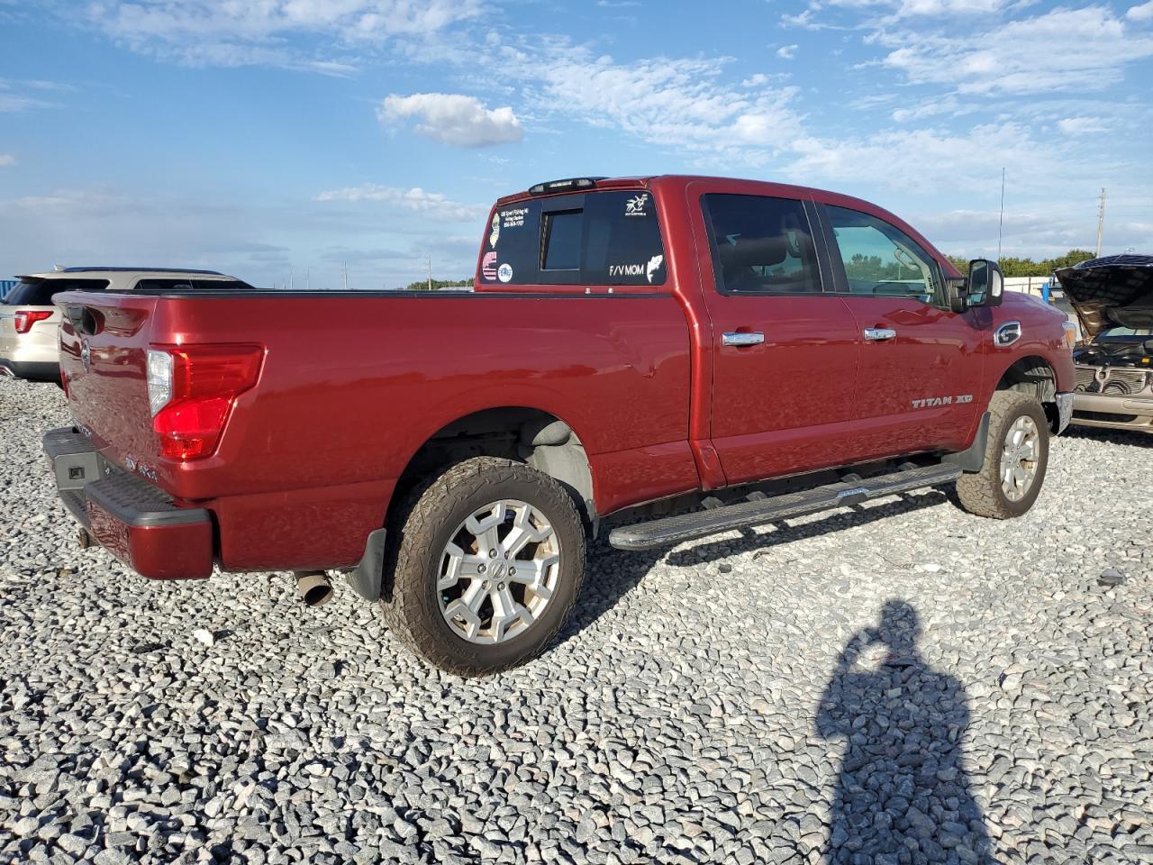 2017 NISSAN Titan