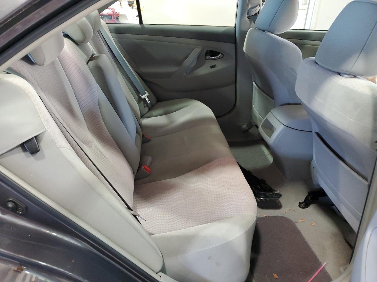 2011 TOYOTA CAMRY