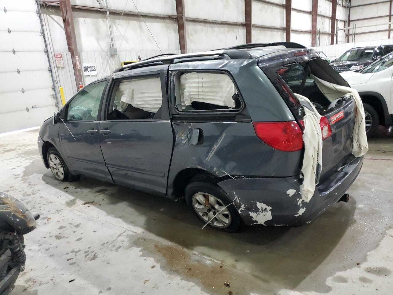 2007 TOYOTA SIENNA