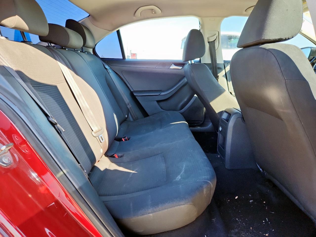 2016 VOLKSWAGEN JETTA