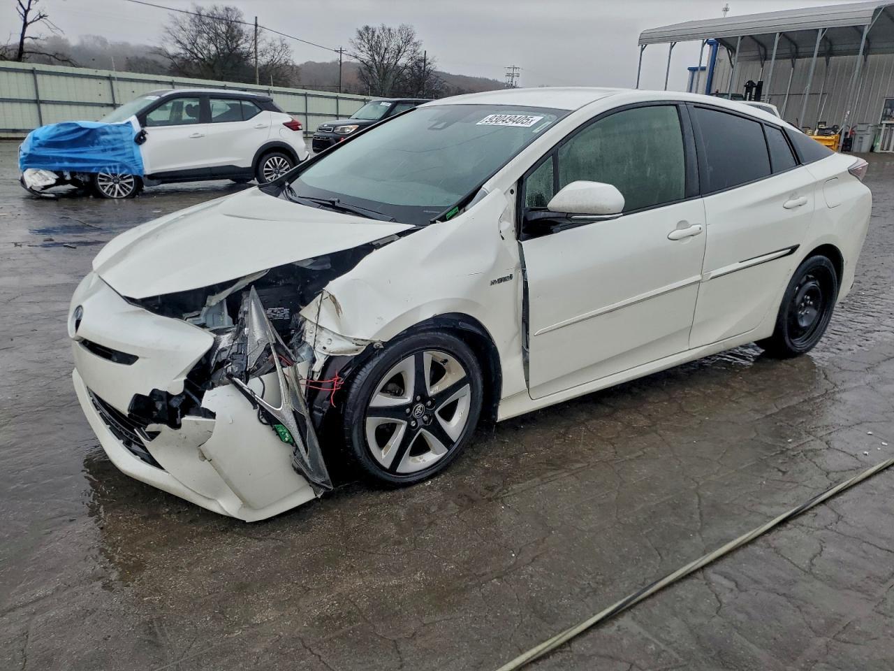 2017 TOYOTA PRIUS