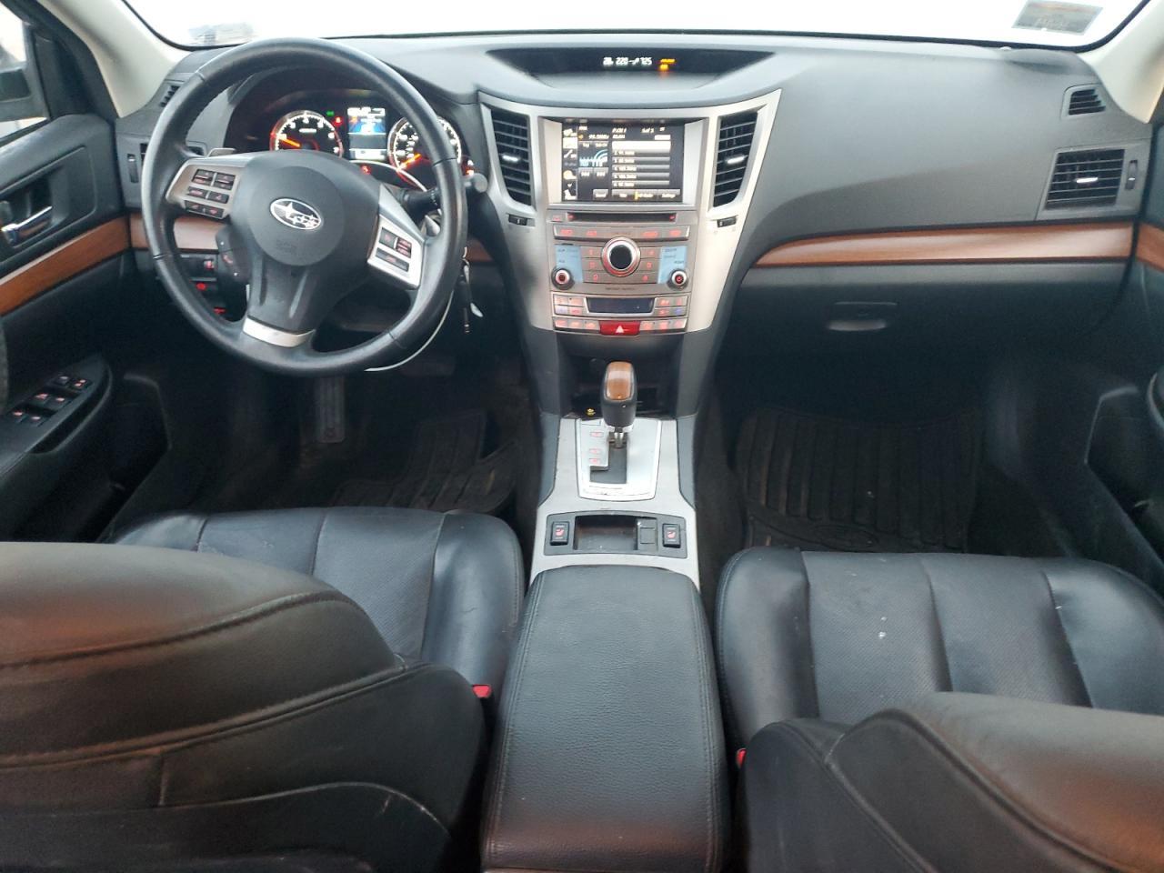 2014 SUBARU Outback