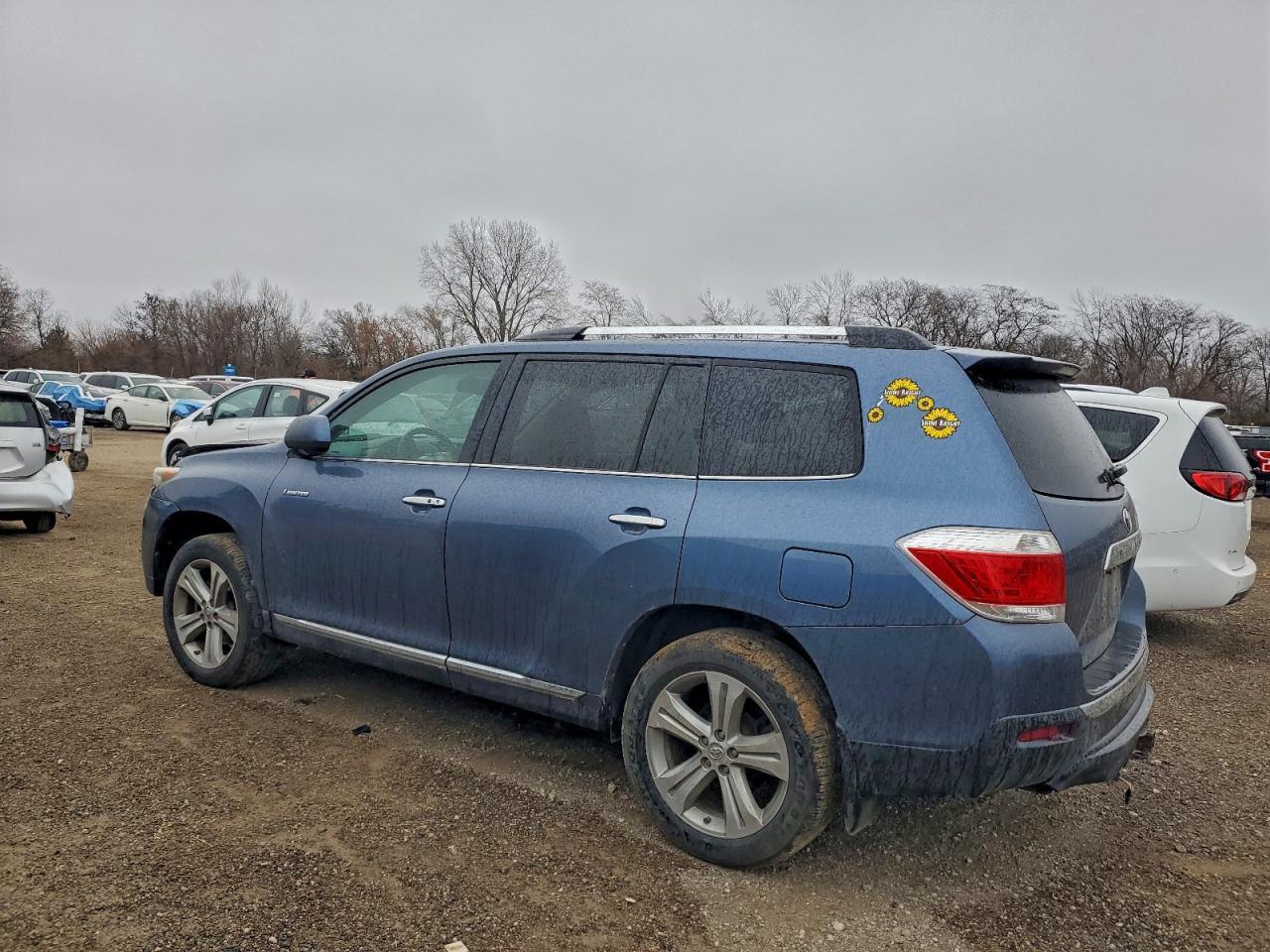 2013 TOYOTA HIGHLANDER