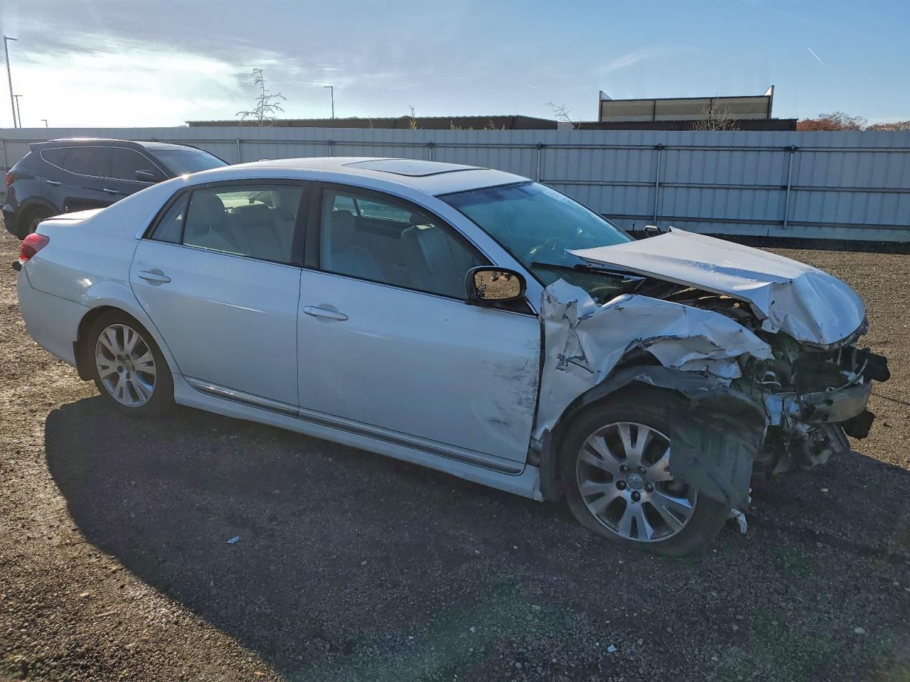 2011 TOYOTA Avalon