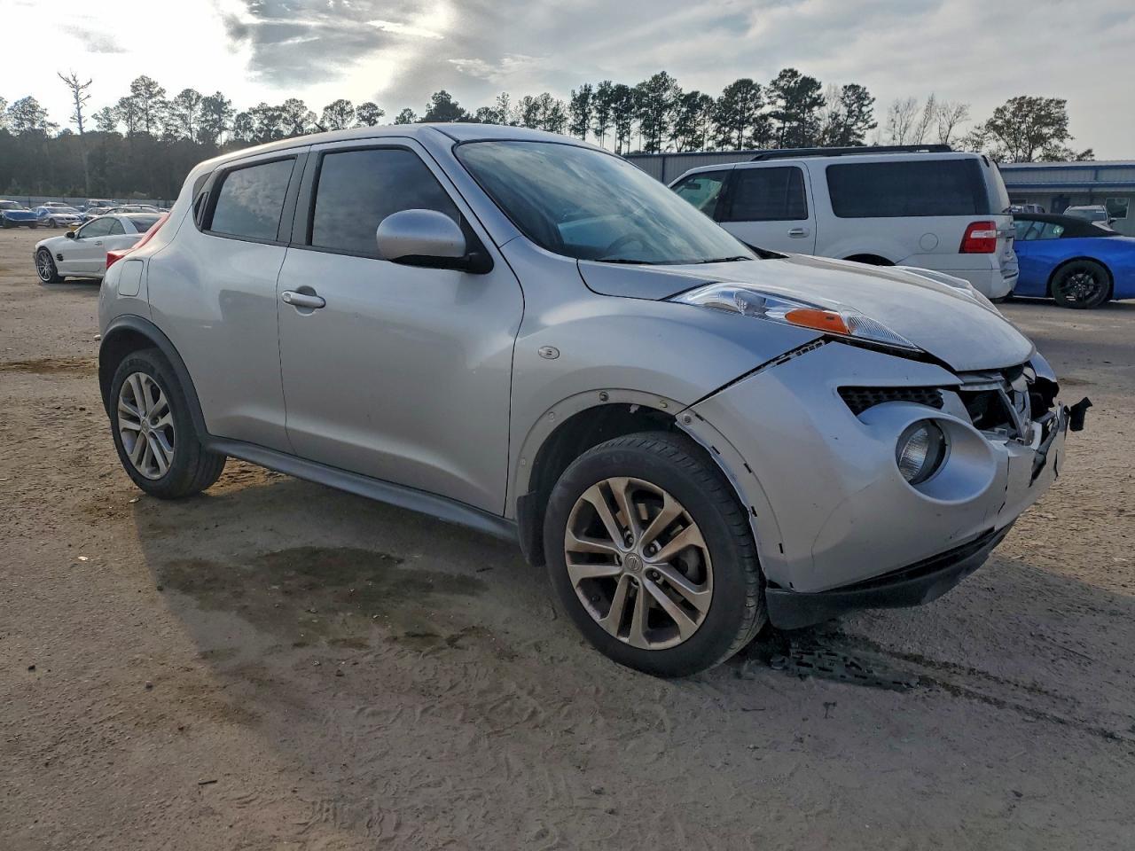 2014 NISSAN Juke