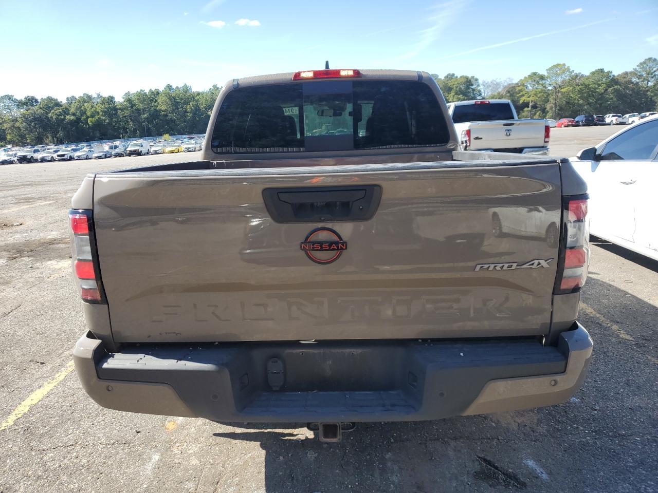 2023 NISSAN Frontier