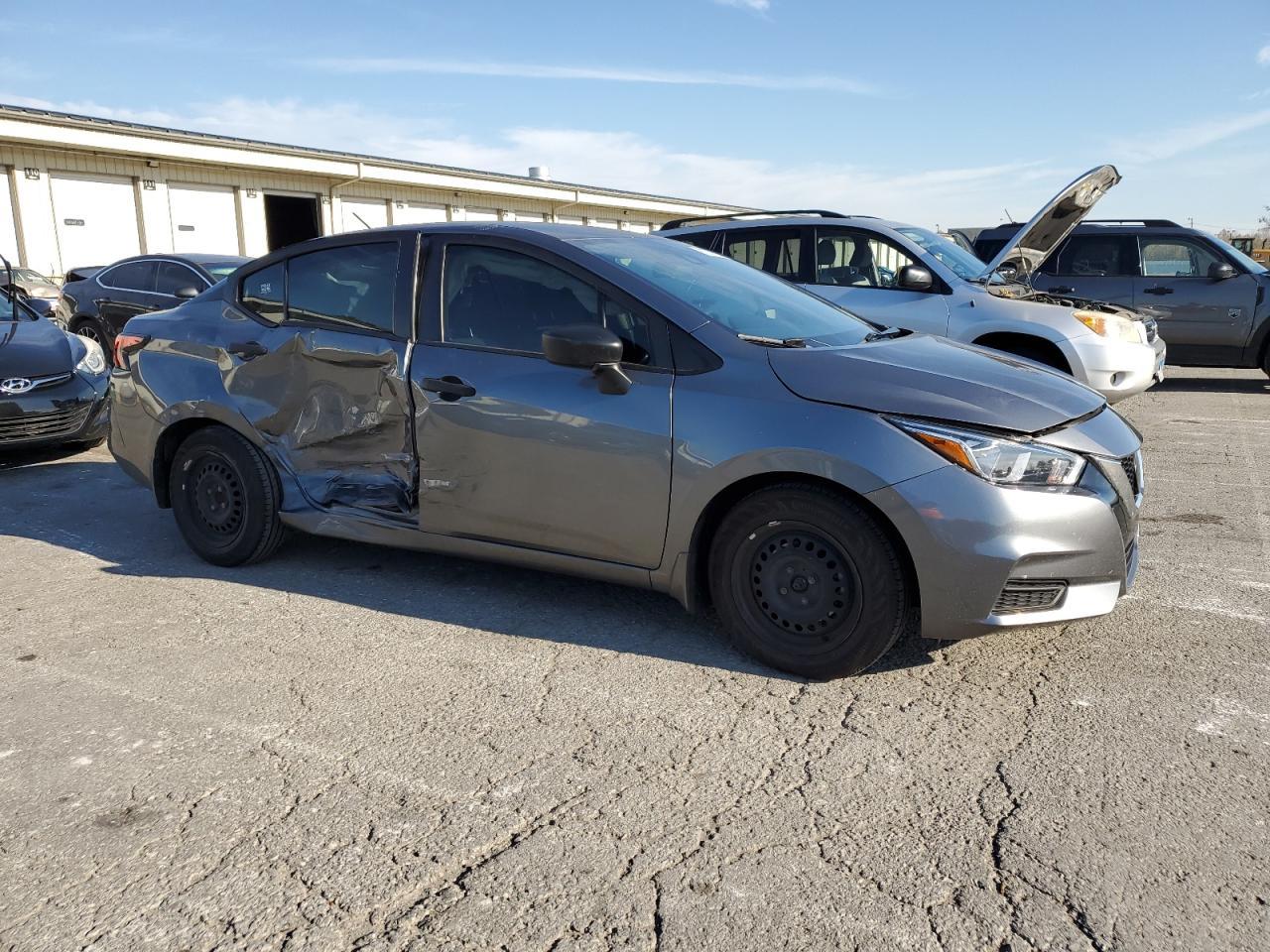 2020 NISSAN VERSA