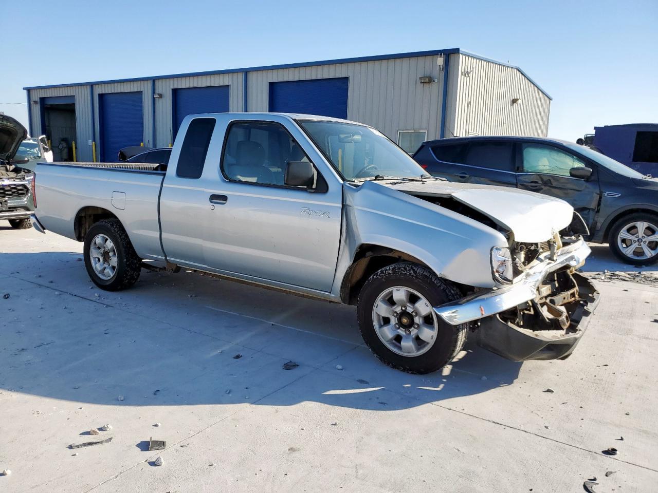 2000 NISSAN Frontier