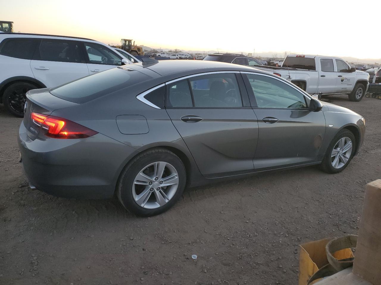 2018 BUICK Regal