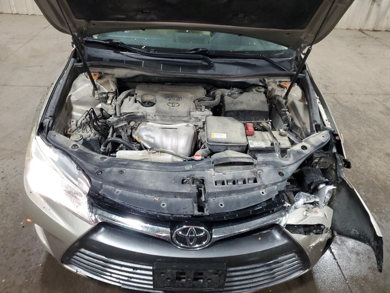 2016 TOYOTA CAMRY
